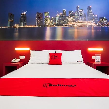 Hotel Reddoorz Near Hawaii Water Park Malang Exterior foto
