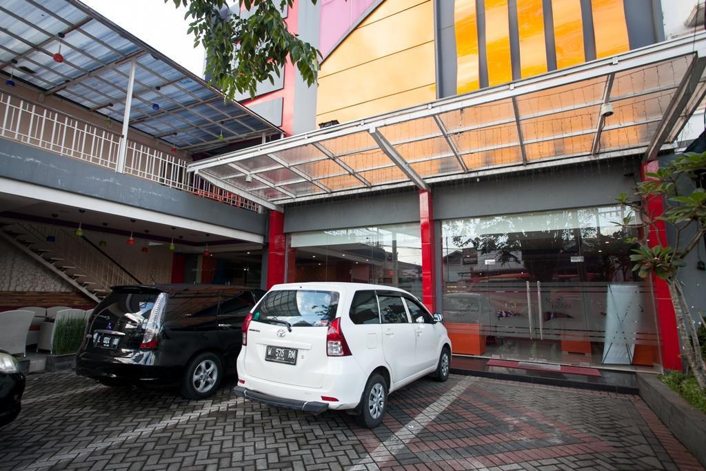 Hotel Reddoorz Near Hawaii Water Park Malang Exterior foto