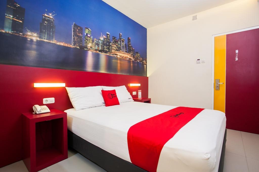 Hotel Reddoorz Near Hawaii Water Park Malang Exterior foto