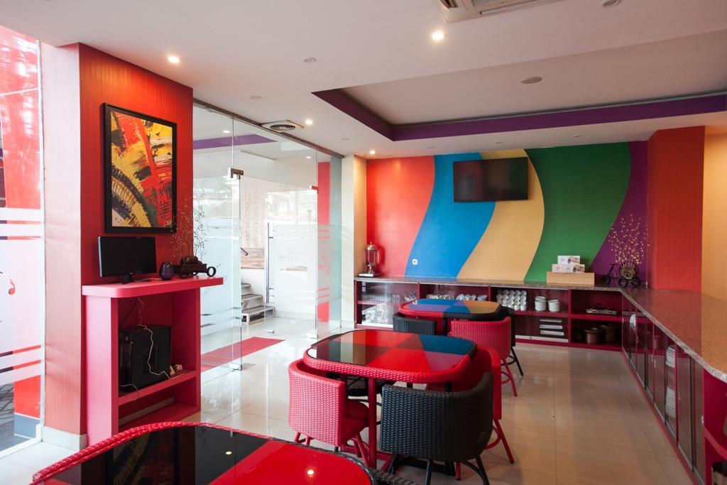 Hotel Reddoorz Near Hawaii Water Park Malang Exterior foto