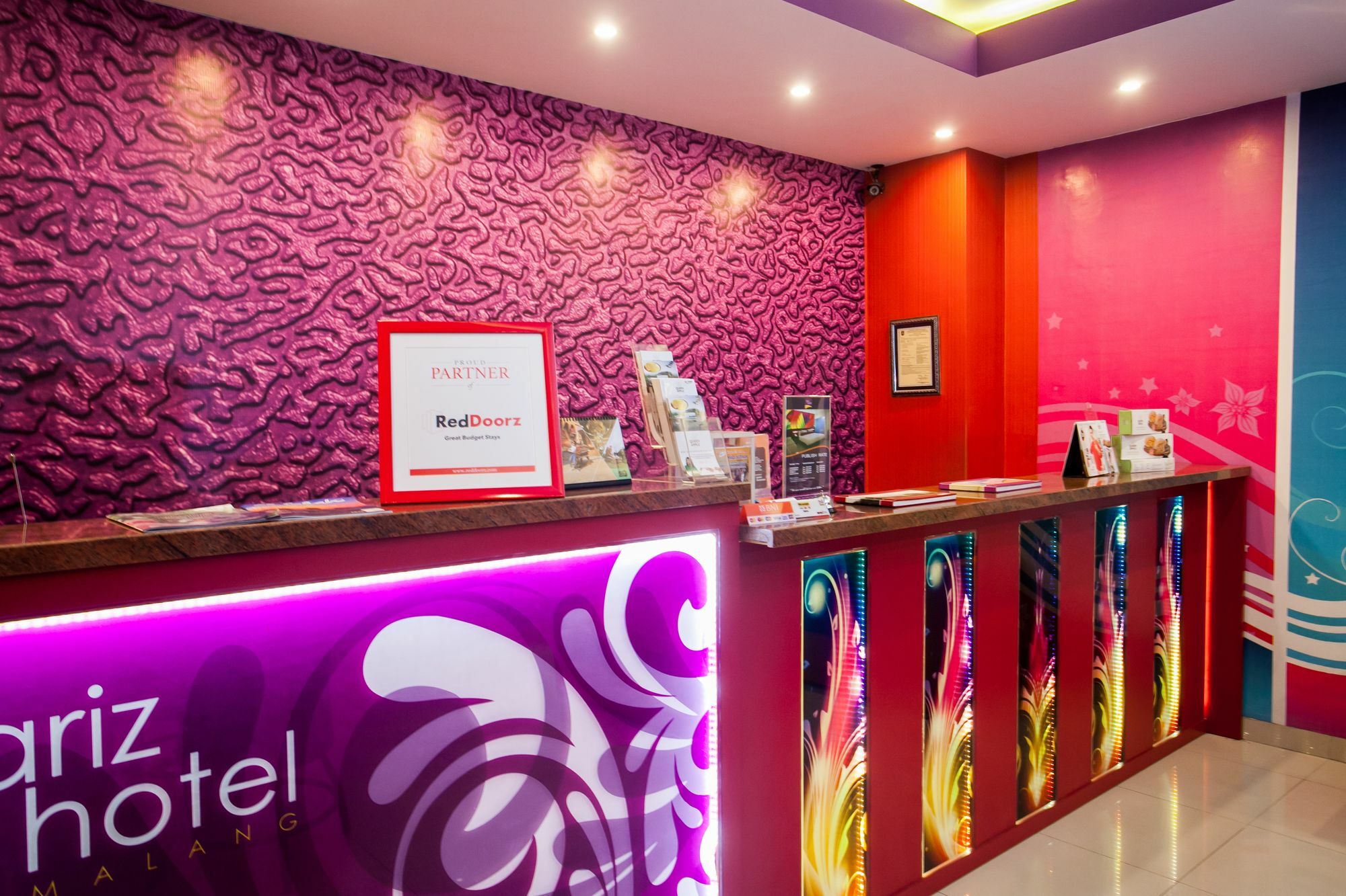 Hotel Reddoorz Near Hawaii Water Park Malang Exterior foto